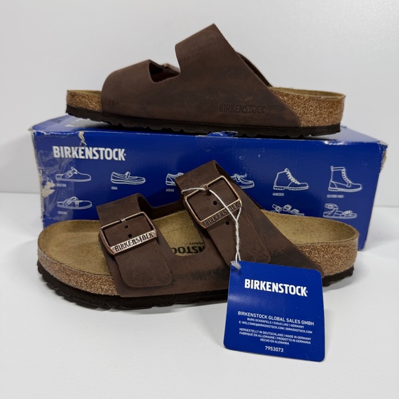Birkenstock Shoes - NIB • Birkenstock Arizona Oiled Leather Size: 38 L7/M5